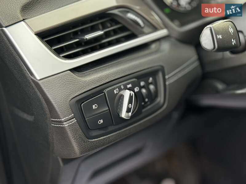 Внедорожник / Кроссовер BMW X1 2019 в Дрогобыче