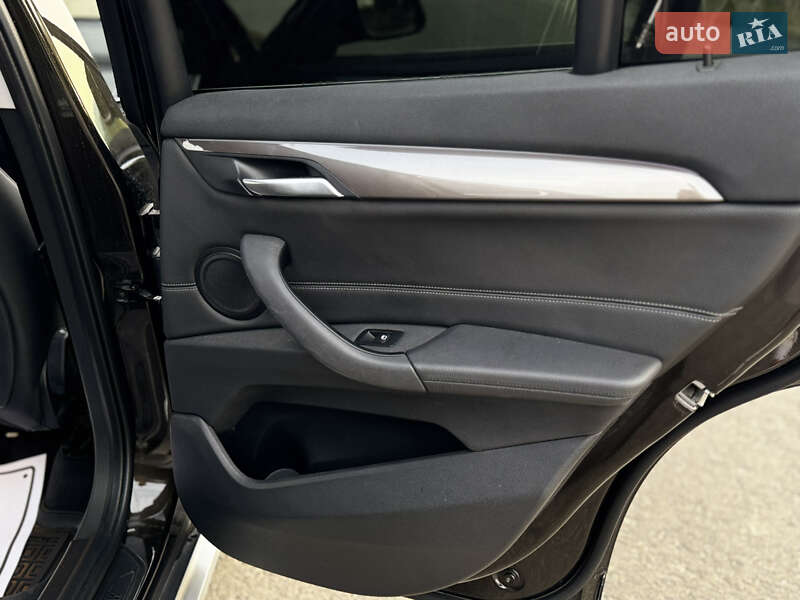 Внедорожник / Кроссовер BMW X1 2019 в Дрогобыче