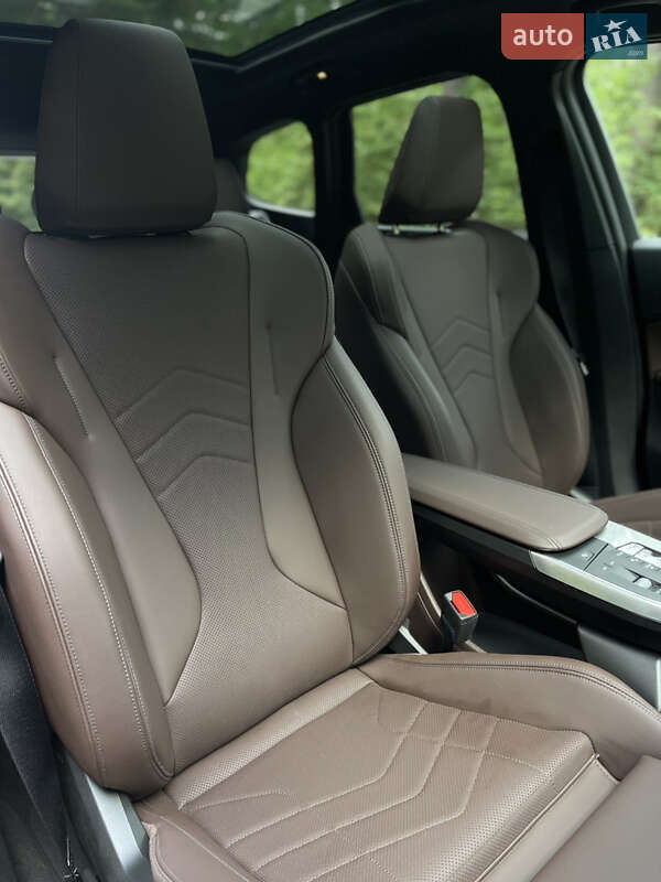 Внедорожник / Кроссовер BMW X1 2024 в Львове