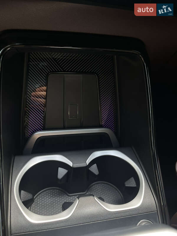 Внедорожник / Кроссовер BMW X1 2024 в Львове