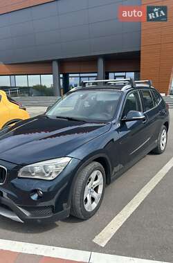Внедорожник / Кроссовер BMW X1 2012 в 
