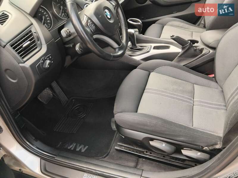 Внедорожник / Кроссовер BMW X1 2010 в Хусте