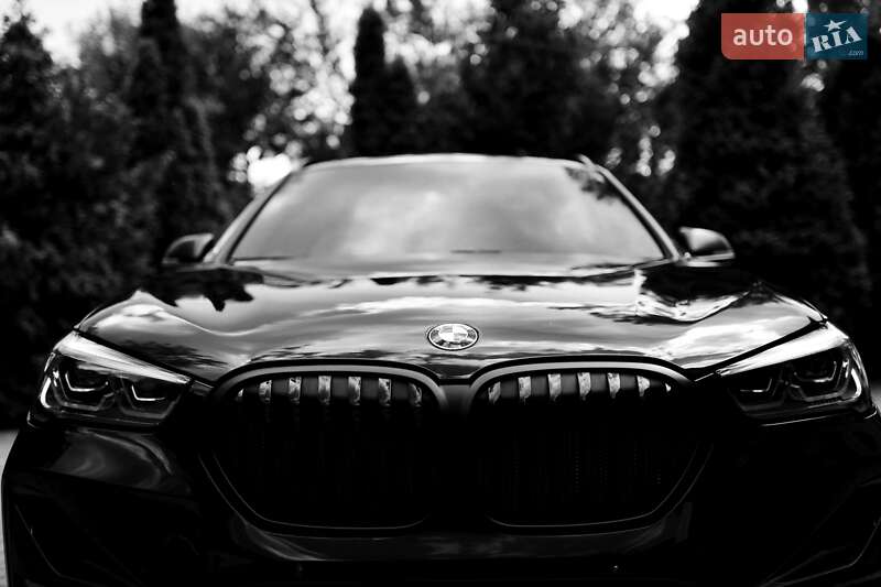 Внедорожник / Кроссовер BMW X1 2022 в Каменском