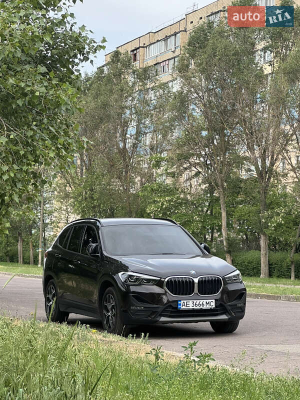 Внедорожник / Кроссовер BMW X1 2022 в Каменском