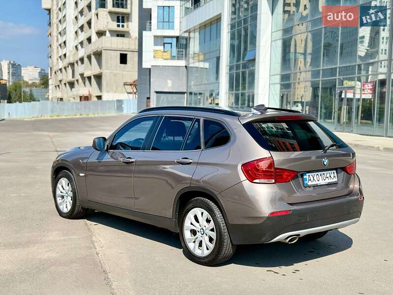 Внедорожник / Кроссовер BMW X1 2011 в Харькове