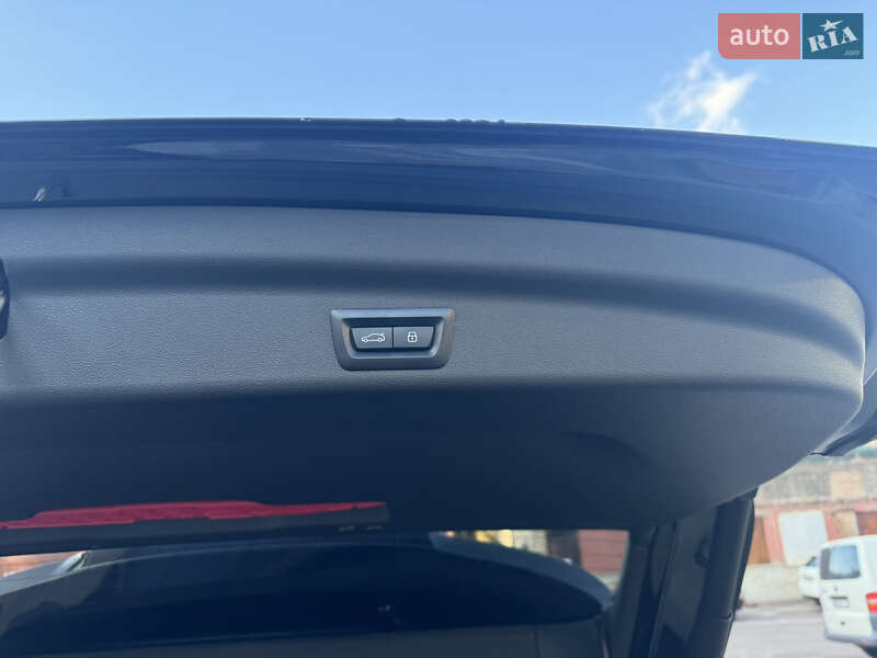Внедорожник / Кроссовер BMW X1 2023 в Киеве