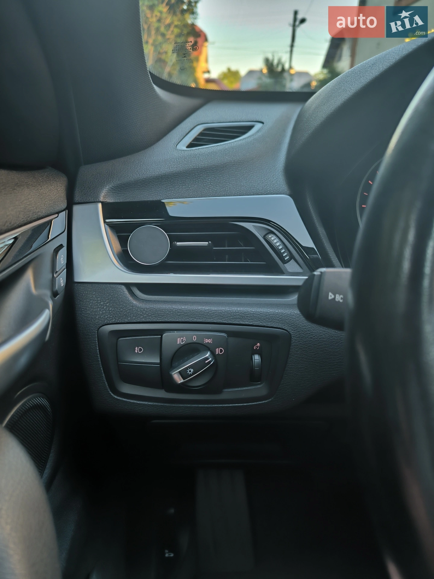 2016 BMW X1 - мініатюра 12