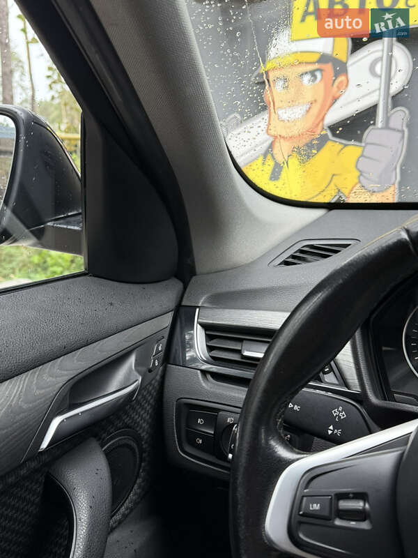 Внедорожник / Кроссовер BMW X1 2015 в Буче