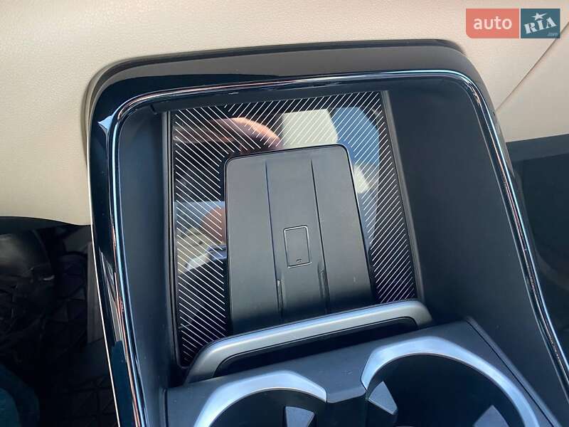 Внедорожник / Кроссовер BMW X1 2024 в Львове