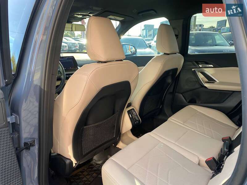 Внедорожник / Кроссовер BMW X1 2024 в Львове