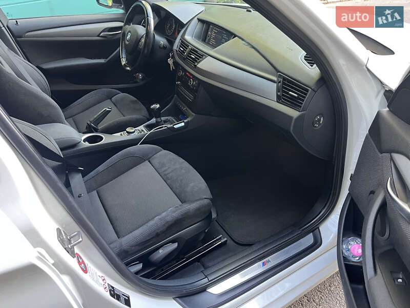 Внедорожник / Кроссовер BMW X1 2013 в Черновцах