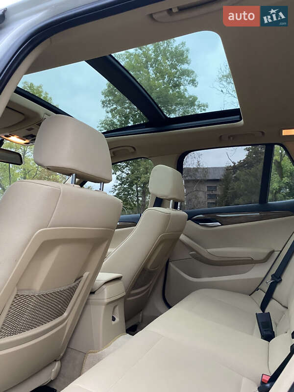 Внедорожник / Кроссовер BMW X1 2012 в Коломые