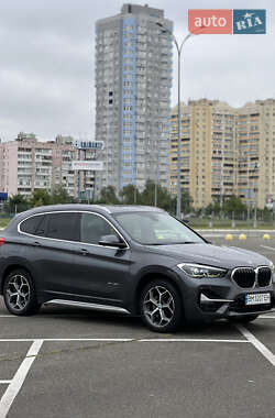 Внедорожник / Кроссовер BMW X1 2016 в Киеве