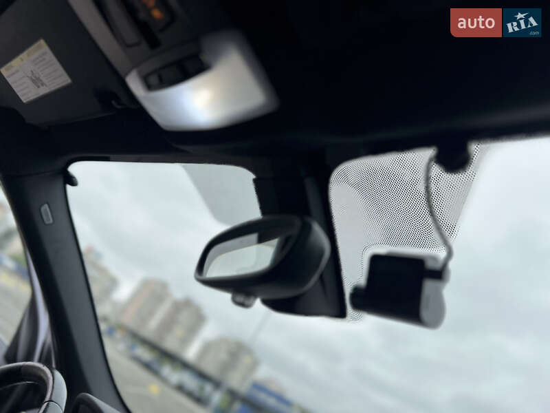 Внедорожник / Кроссовер BMW X1 2016 в Киеве