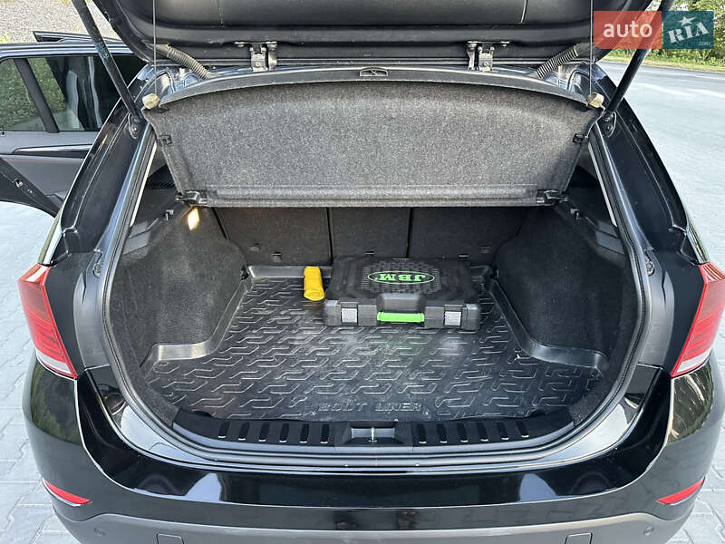 Внедорожник / Кроссовер BMW X1 2013 в Хмельницком