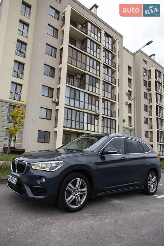 Внедорожник / Кроссовер BMW X1 2016 в Виннице