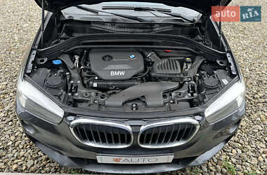 Внедорожник / Кроссовер BMW X1 2017 в 