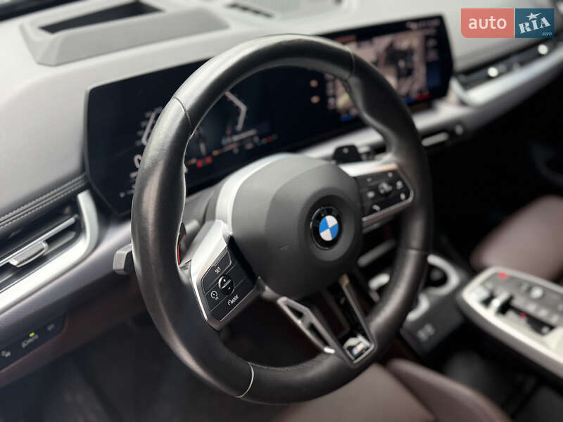 Внедорожник / Кроссовер BMW X1 2022 в Киеве