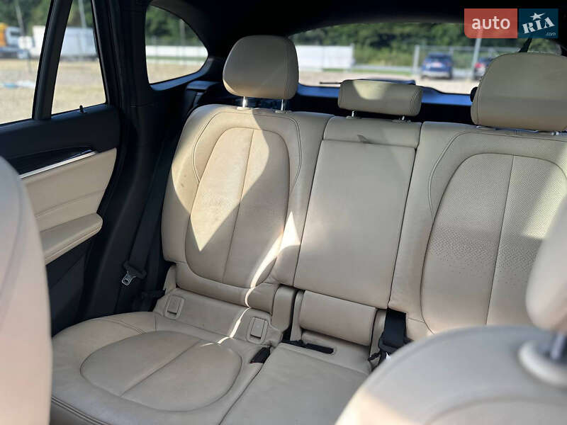 Позашляховик / Кросовер BMW X1 2017 в Львові фото 16 Позашляховик / Кросовер BMW X1 2017 в Львові