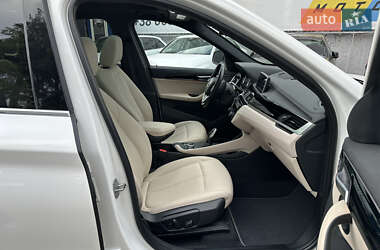 Внедорожник / Кроссовер BMW X1 2019 в 