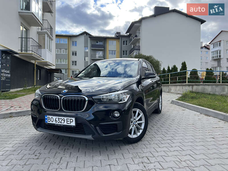 Внедорожник / Кроссовер BMW X1 2016 в Тернополе фото 5 Внедорожник / Кроссовер BMW X1 2016 в Тернополе