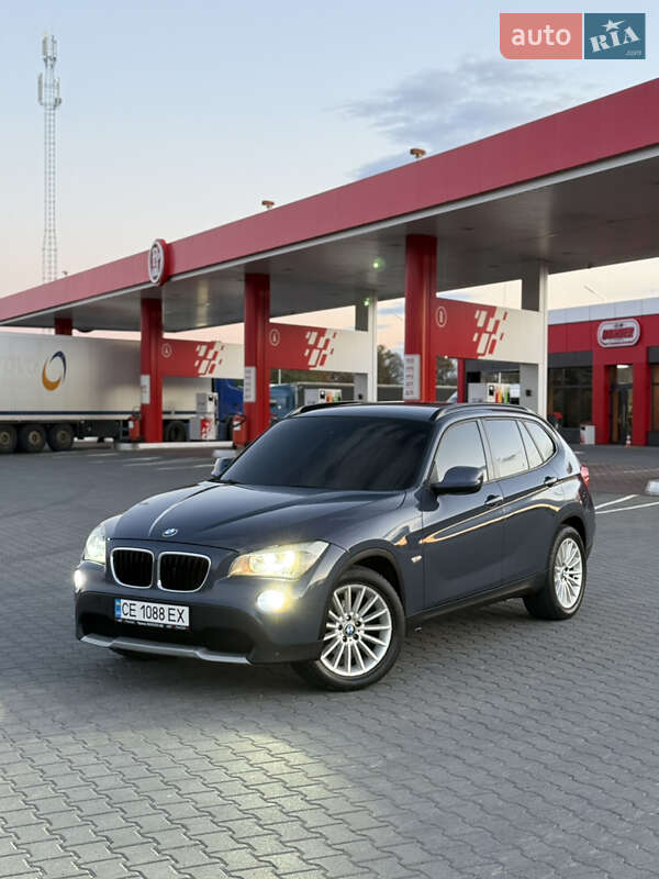 Внедорожник / Кроссовер BMW X1 2011 в Черновцах