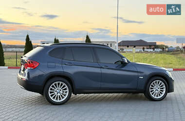 Позашляховик / Кросовер BMW X1 2011 в  фото 12 Позашляховик / Кросовер BMW X1 2011 в