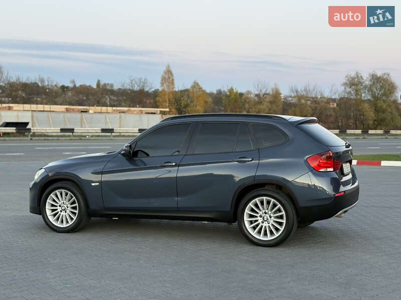 Внедорожник / Кроссовер BMW X1 2011 в Черновцах