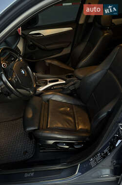 Позашляховик / Кросовер BMW X1 2011 в  фото 32 Позашляховик / Кросовер BMW X1 2011 в