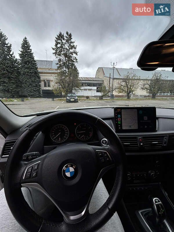 Позашляховик / Кросовер BMW X1 2013 в Києві