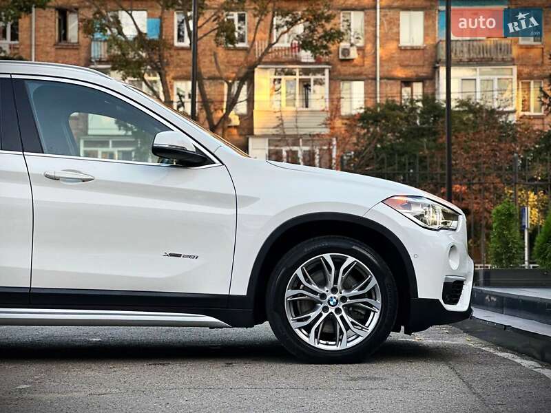 Внедорожник / Кроссовер BMW X1 2016 в Киеве фото 6 Внедорожник / Кроссовер BMW X1 2016 в Киеве