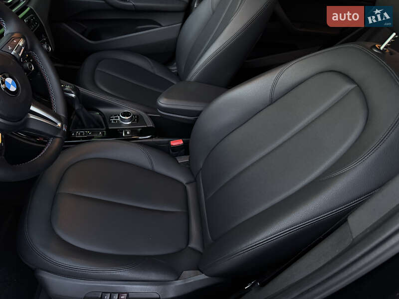 Внедорожник / Кроссовер BMW X1 2016 в Киеве