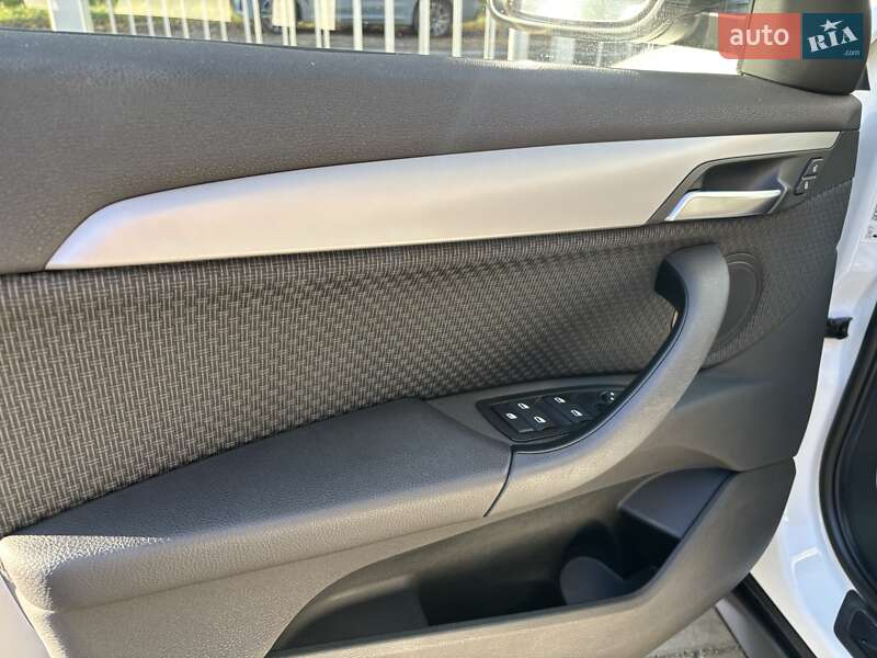 Внедорожник / Кроссовер BMW X1 2017 в Черкассах фото 21 Внедорожник / Кроссовер BMW X1 2017 в Черкассах