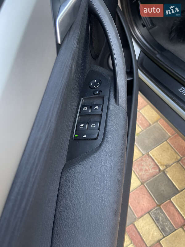 Позашляховик / Кросовер BMW X1 2014 в Чернівцях