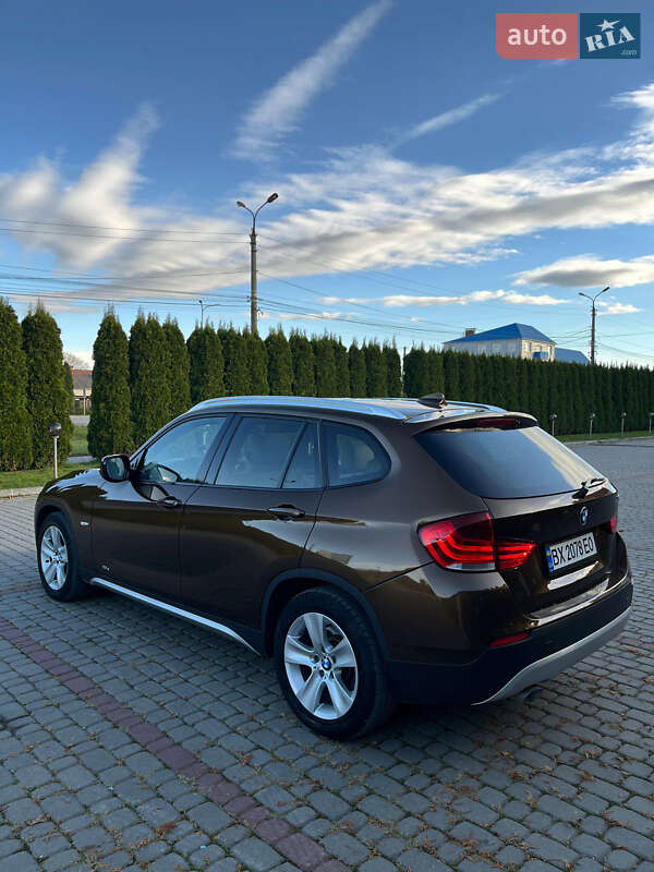 Внедорожник / Кроссовер BMW X1 2010 в Дунаевцах