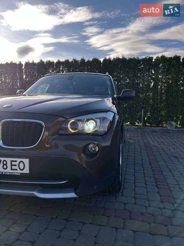 Внедорожник / Кроссовер BMW X1 2010 в Дунаевцах