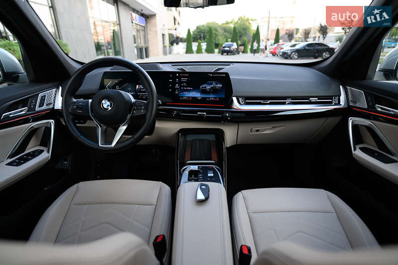 Внедорожник / Кроссовер BMW X1 2023 в Ужгороде