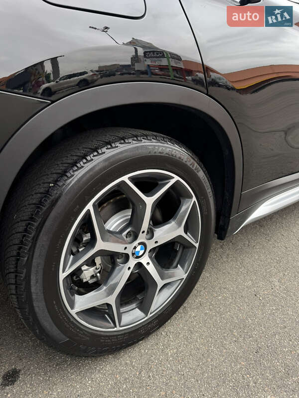Внедорожник / Кроссовер BMW X1 2016 в Умани