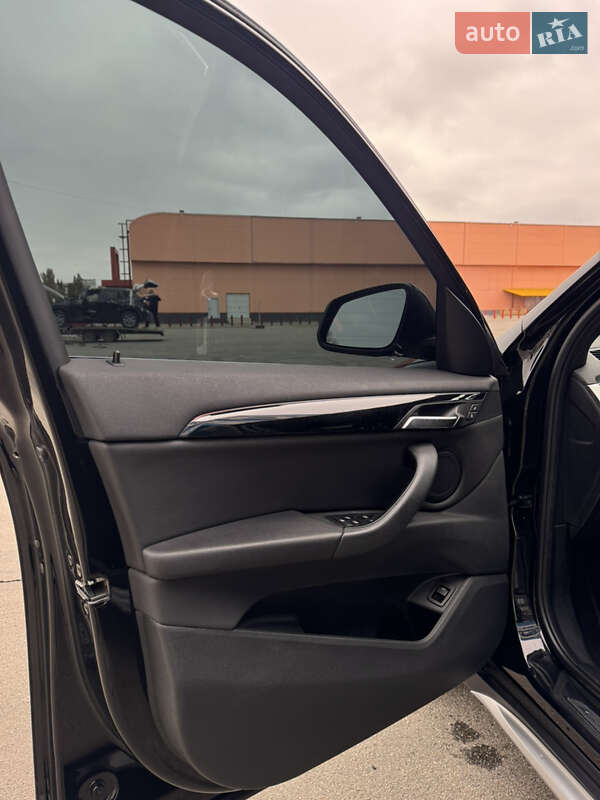 Внедорожник / Кроссовер BMW X1 2016 в Умани