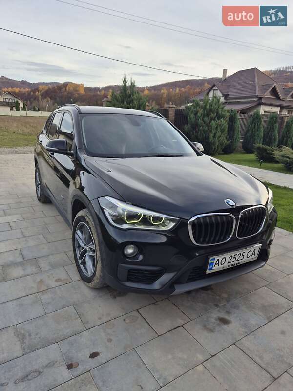Позашляховик / Кросовер BMW X1 2016 в Тячеві