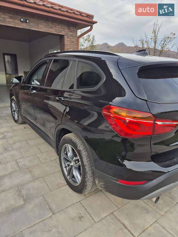 Позашляховик / Кросовер BMW X1 2016 в Тячеві