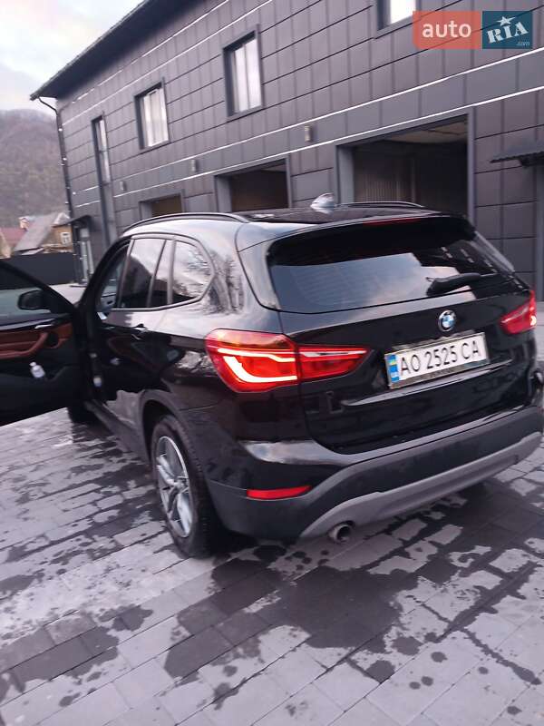 Позашляховик / Кросовер BMW X1 2016 в Тячеві