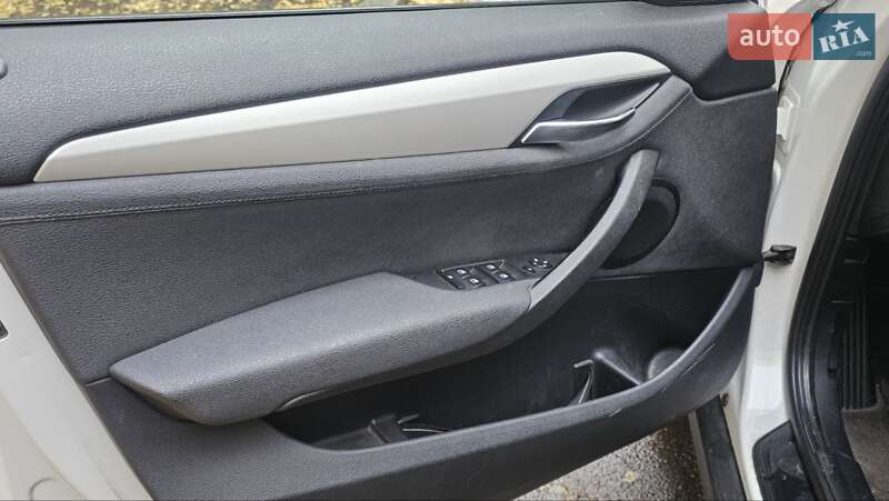 Внедорожник / Кроссовер BMW X1 2011 в Николаеве