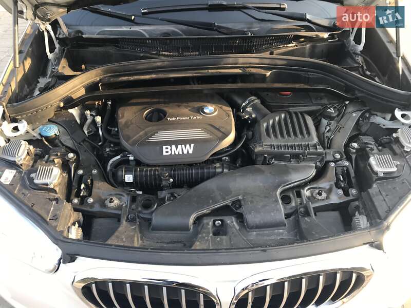 Внедорожник / Кроссовер BMW X1 2017 в Киеве
