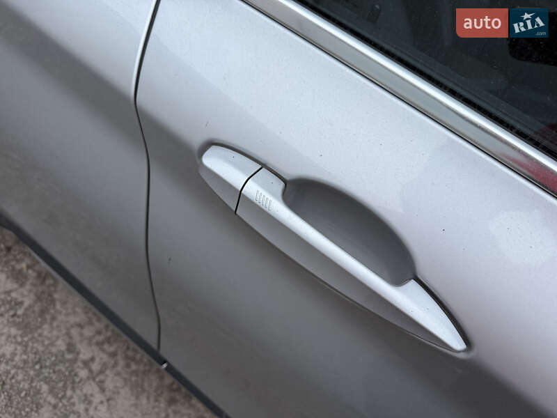 Внедорожник / Кроссовер BMW X1 2016 в Тернополе