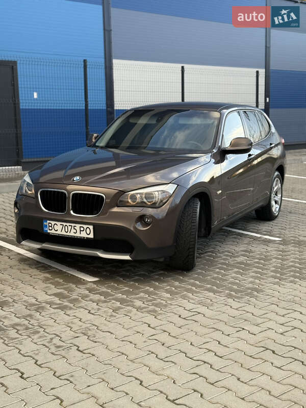 Внедорожник / Кроссовер BMW X1 2011 в Львове фото 2 Внедорожник / Кроссовер BMW X1 2011 в Львове