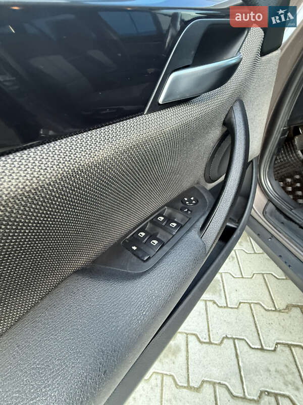 Внедорожник / Кроссовер BMW X1 2011 в Львове фото 22 Внедорожник / Кроссовер BMW X1 2011 в Львове