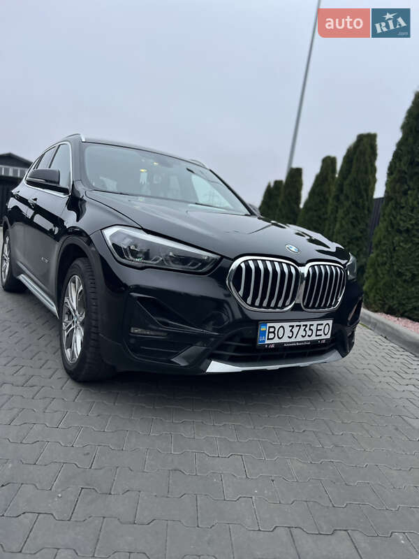 Внедорожник / Кроссовер BMW X1 2017 в Тернополе фото 2 Внедорожник / Кроссовер BMW X1 2017 в Тернополе