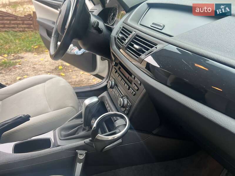 Седан BMW X1 2011 в Полтаве