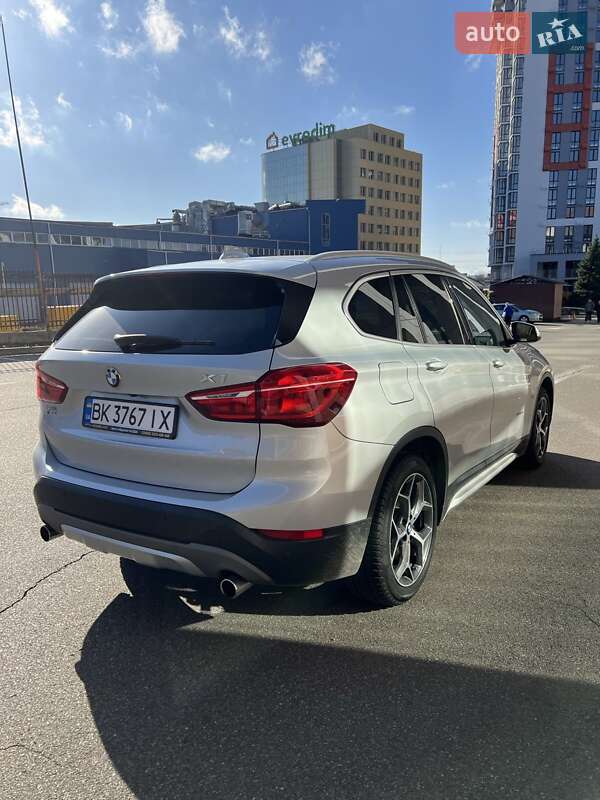 Внедорожник / Кроссовер BMW X1 2017 в Киеве фото 4 Внедорожник / Кроссовер BMW X1 2017 в Киеве